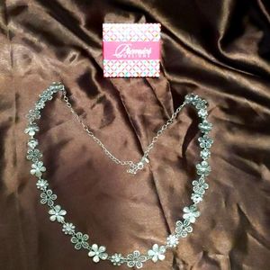 Premier design necklace